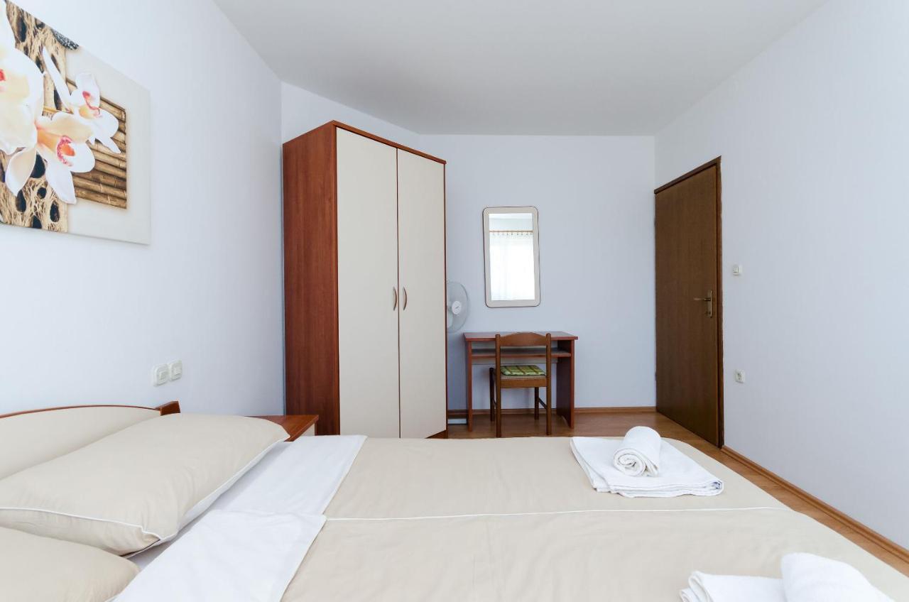 Apartments Marija P Lopar Extérieur photo