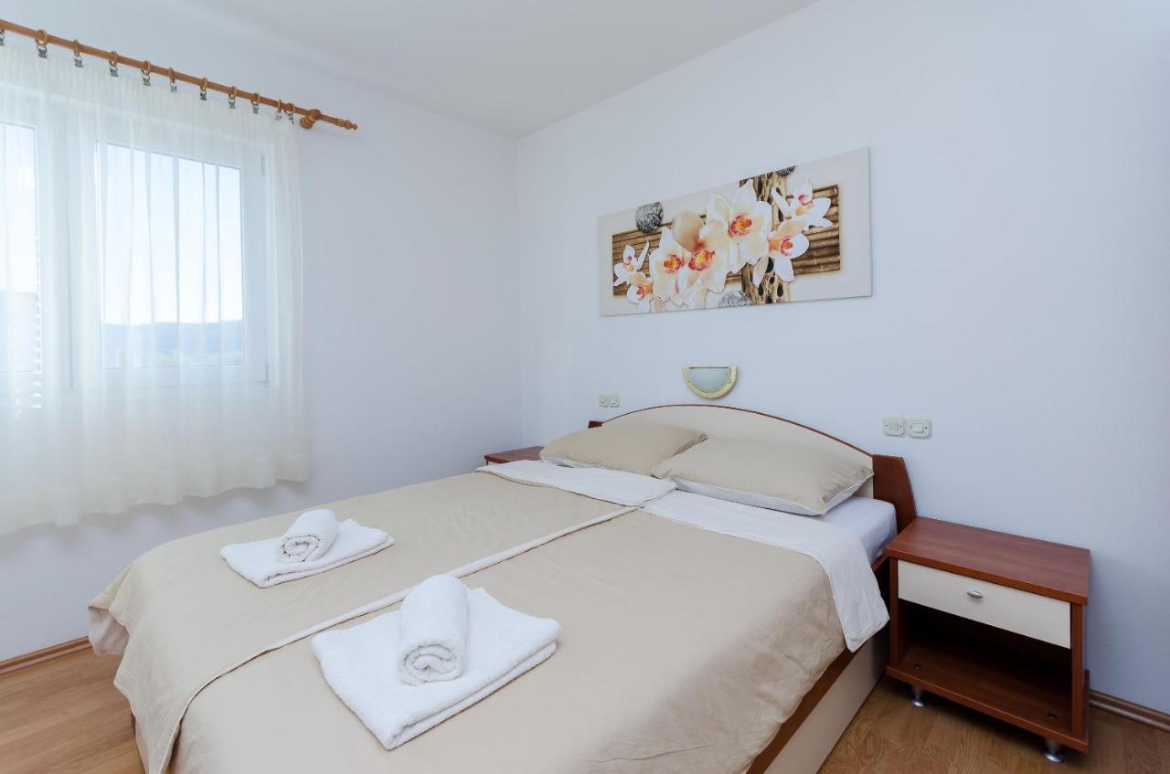 Apartments Marija P Lopar Extérieur photo