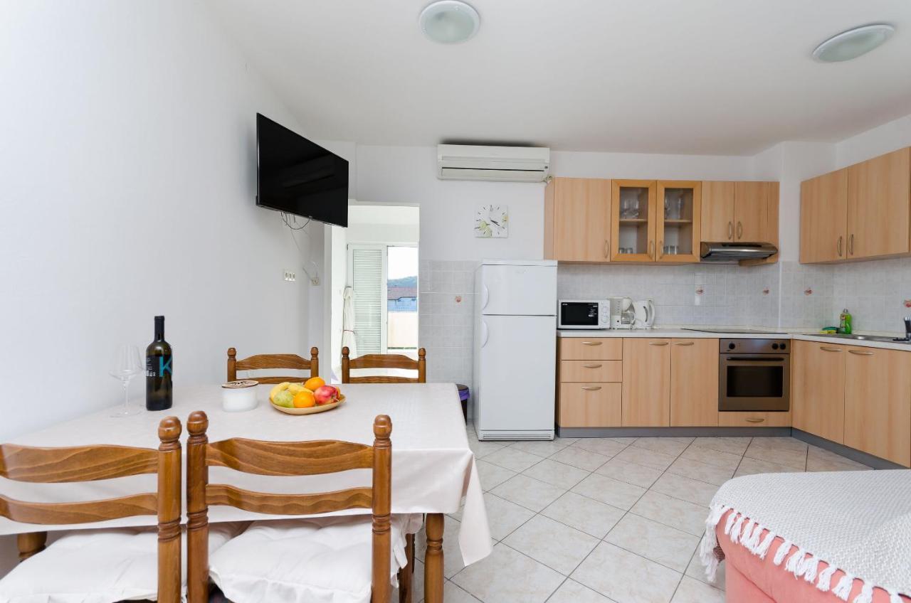 Apartments Marija P Lopar Extérieur photo