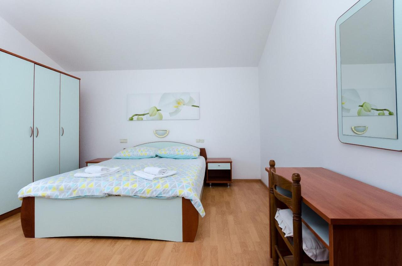 Apartments Marija P Lopar Extérieur photo
